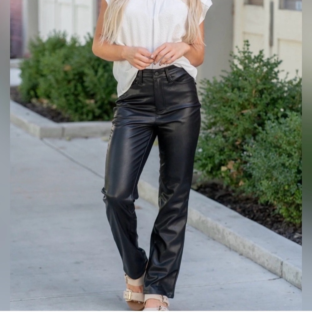 Judy Blue Faux Leather Straight Leg Pants Size 29. O